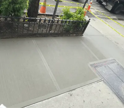 Manhattan Sidewalks - body